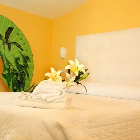 Via Mameli 5 Affittacamere