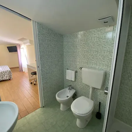 Via Mameli 5 Pensionat 3*