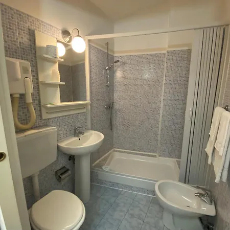 Via Mameli 5 3* Sanremo