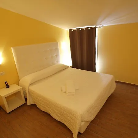 Via Mameli 5 Affittacamere 3*