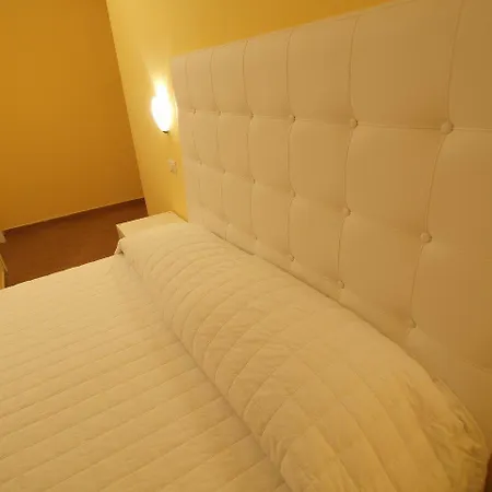 Via Mameli 5 Affittacamere