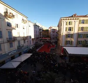 Via Mameli 5 Affittacamere