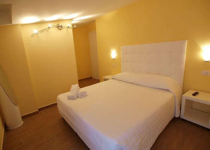 招待所 Via Mameli 5 3*