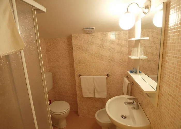 招待所 Via Mameli 5 3*