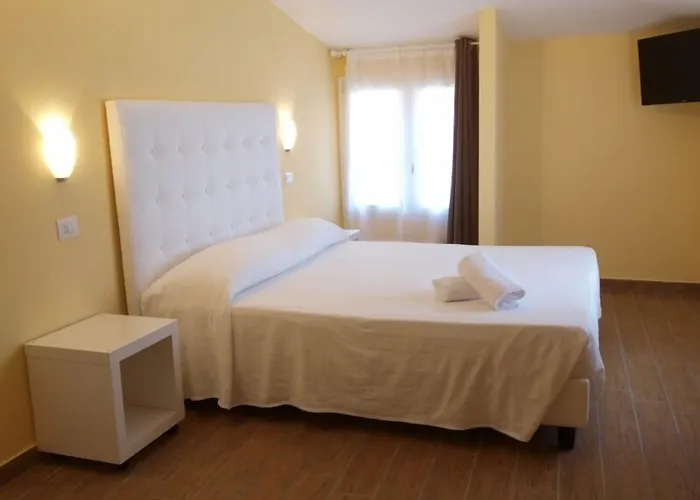 Via Mameli 5 圣雷默