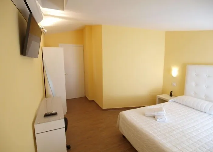 Via Mameli 5 招待所 3*