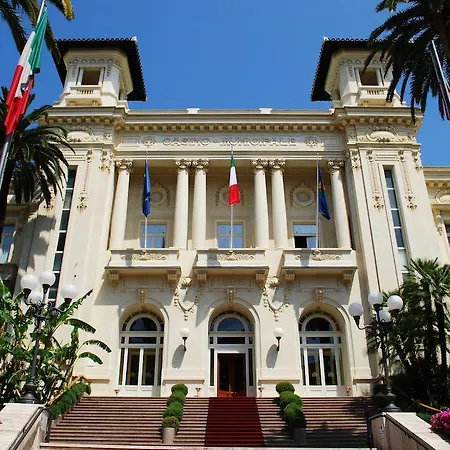 Via Mameli 5 2*