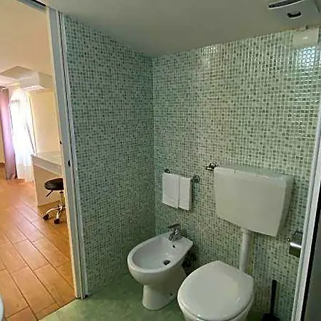 Via Mameli 5 3*