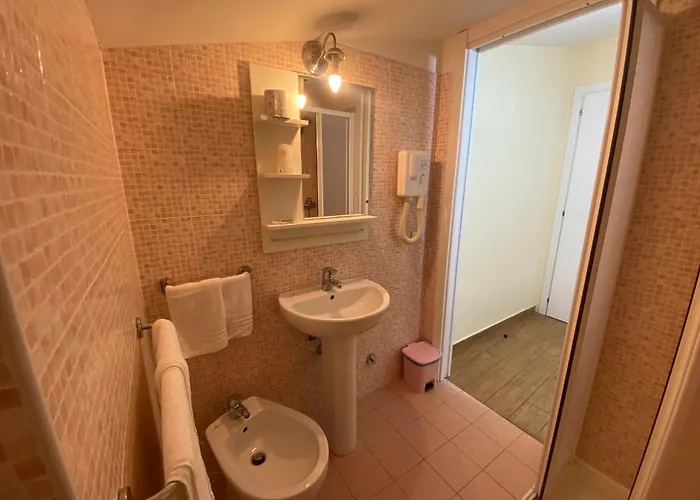 Via Mameli 5 Pensión