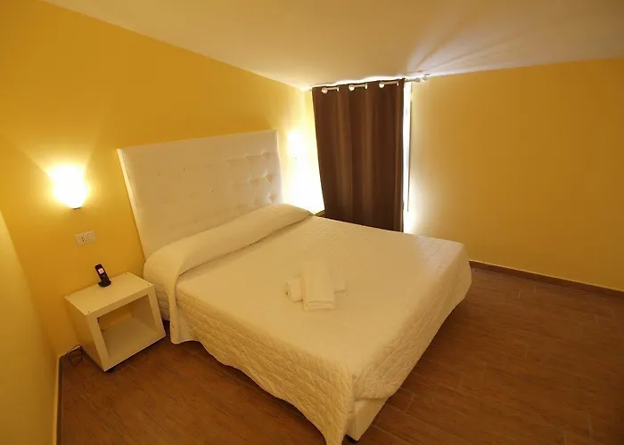 Via Mameli 5 Гостевой дом 3*