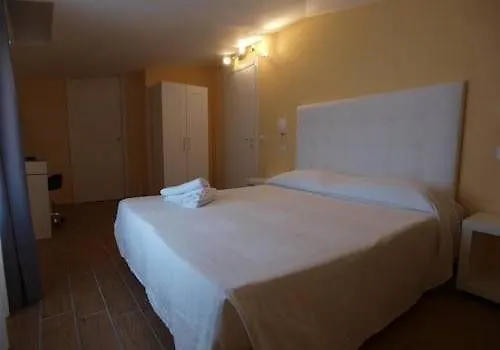 Via Mameli 5 3* San Remo